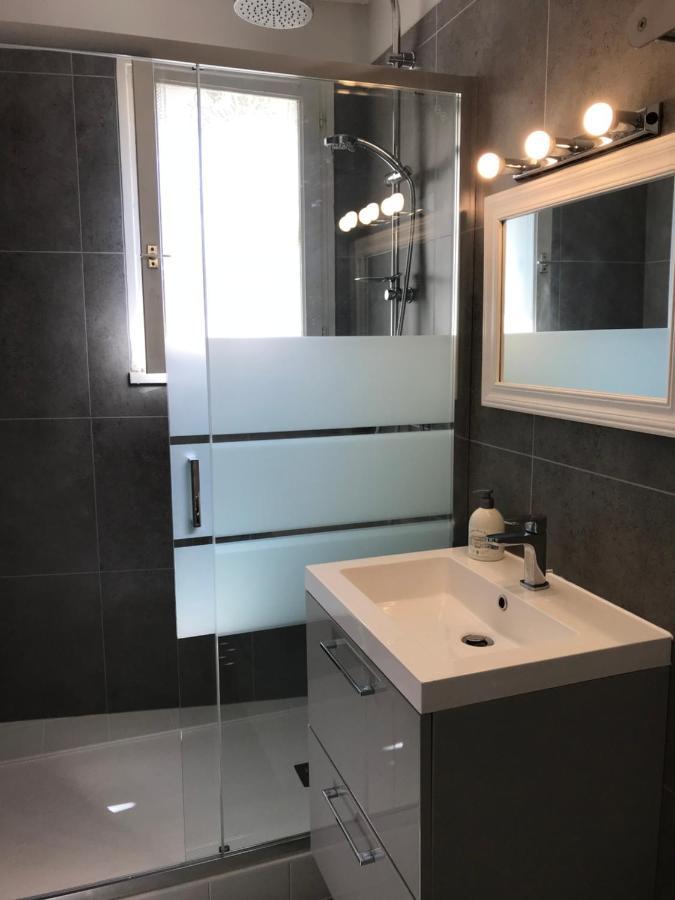 Appartement Contemporain Pont Vieux カルカソンヌ エクステリア 写真